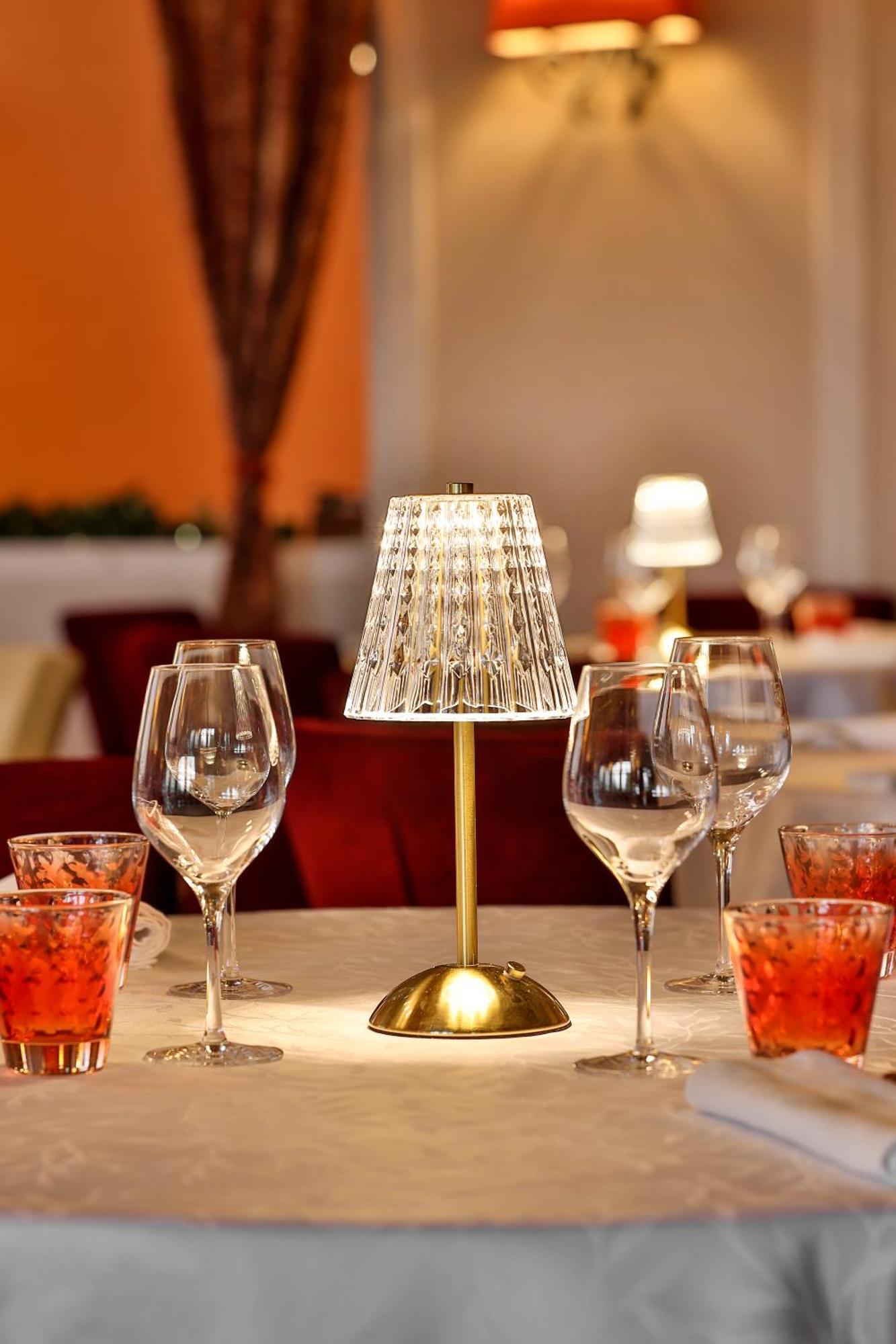 Logis Hotel-Restaurant Les Voyageurs La Coquille Kültér fotó