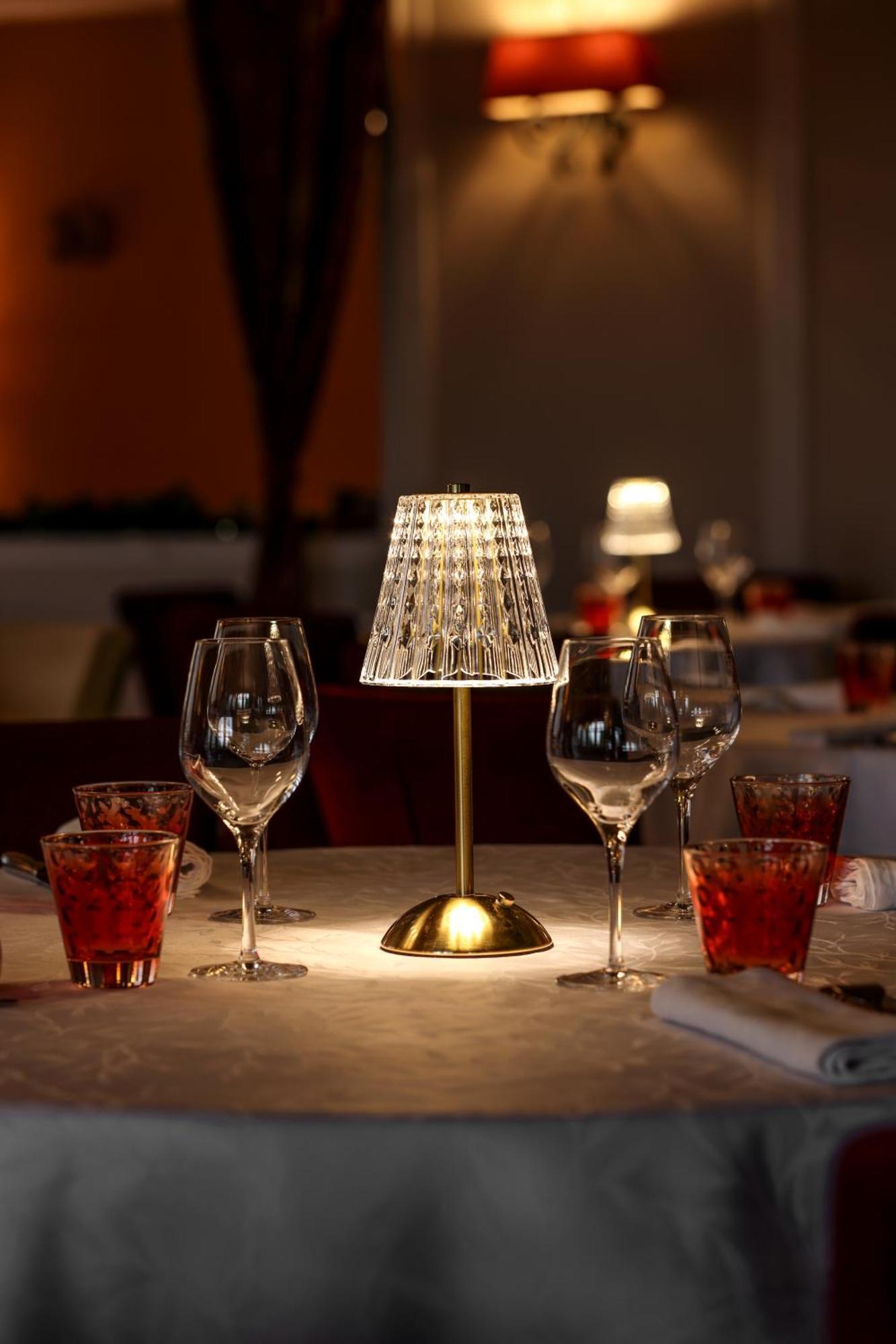 Logis Hotel-Restaurant Les Voyageurs La Coquille Kültér fotó