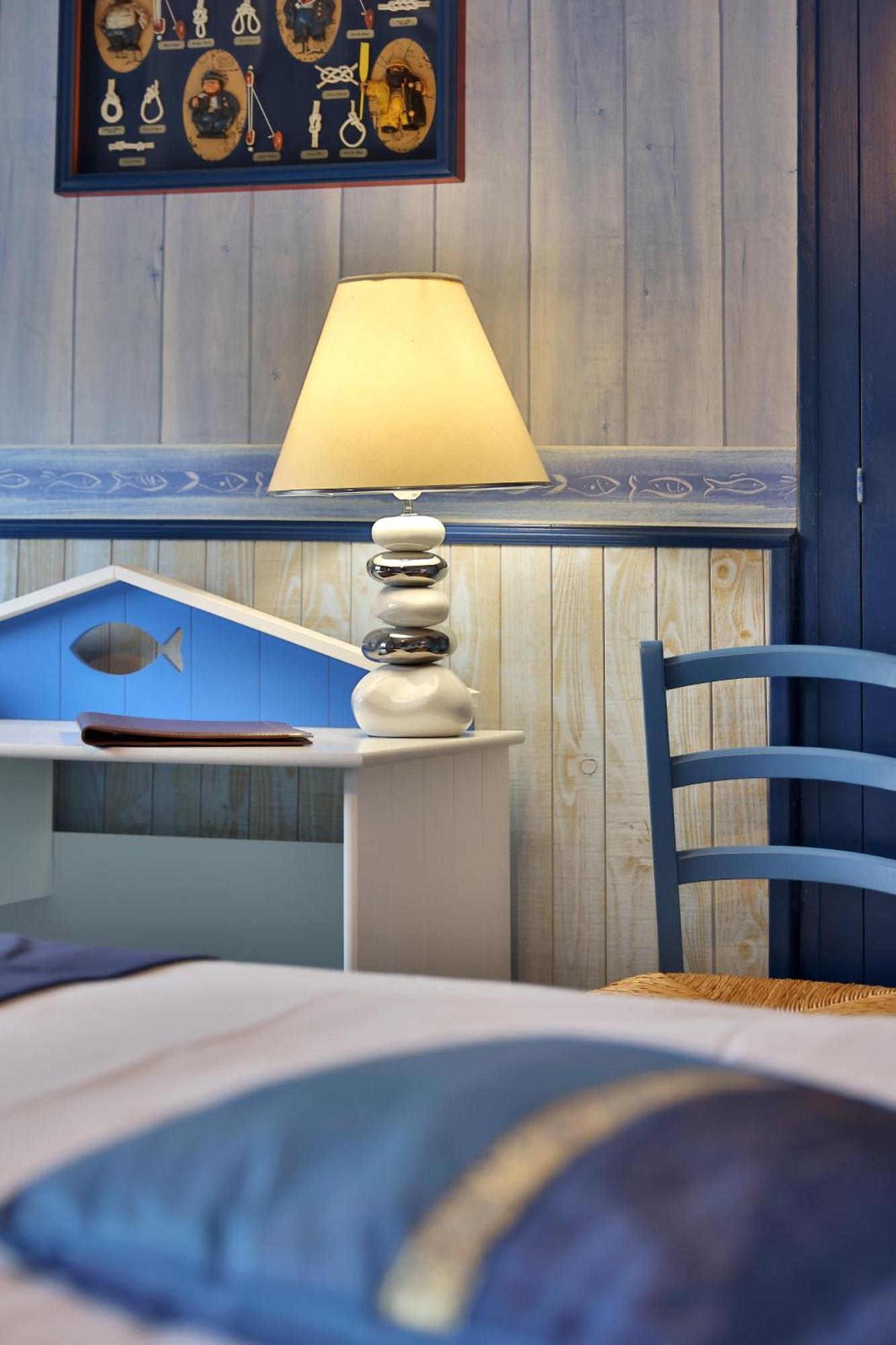 Logis Hotel-Restaurant Les Voyageurs La Coquille Kültér fotó