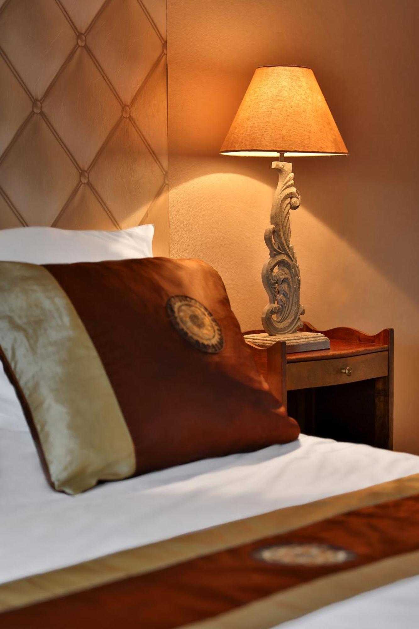 Logis Hotel-Restaurant Les Voyageurs La Coquille Kültér fotó